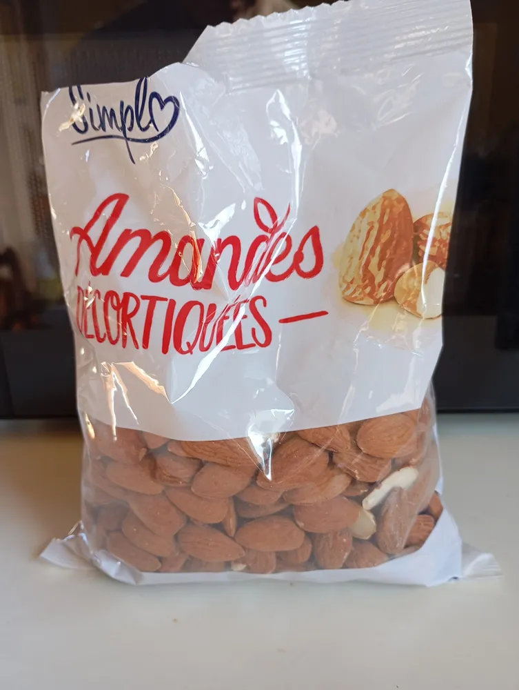 Amandes décortiquées