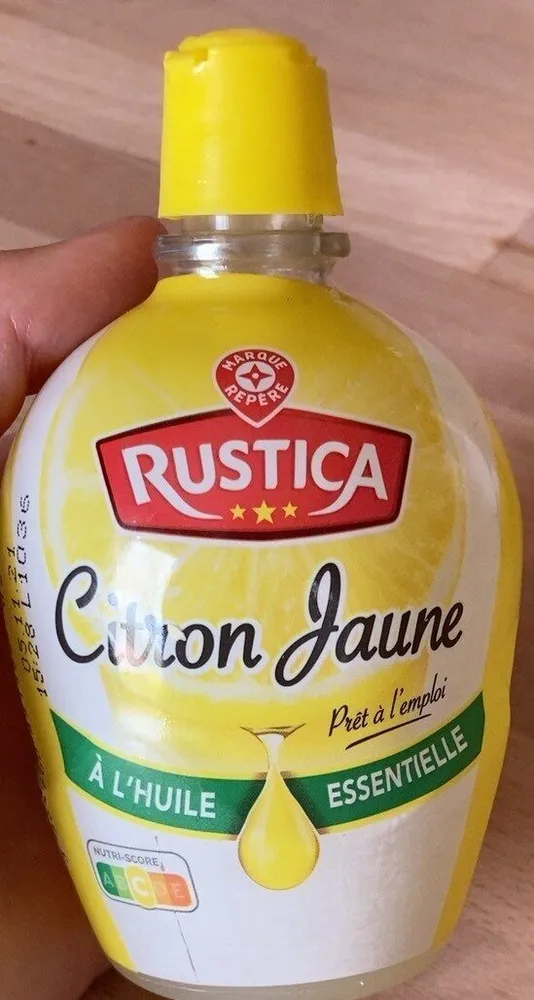 Jus de citron jaune a l’huile essentiel