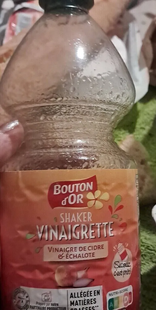 Shaker vinaigrette vinaigre de cidre et échalotes