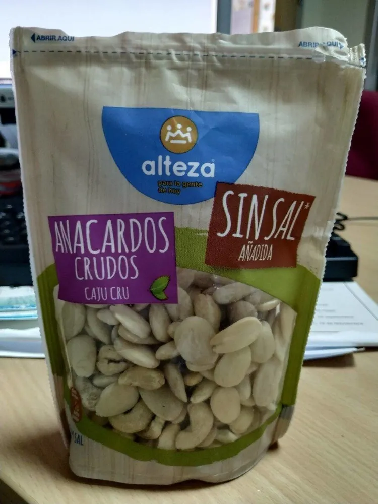 Anacardos crudos sin sal añadida