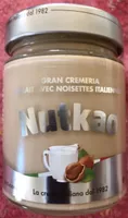 Gran cremeria au lait avec noisettes italiennes