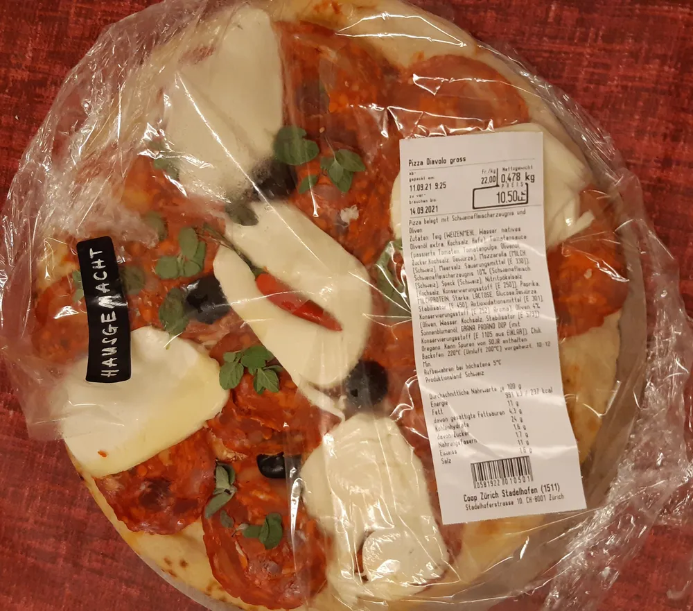 Pizza Diavolo gross