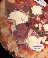 Pizza prosciutto crudo