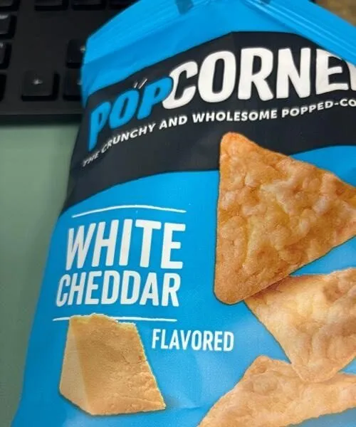Pop corners white cheddar