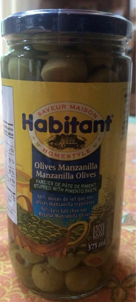 Olives vertes farcies de pâte de piment