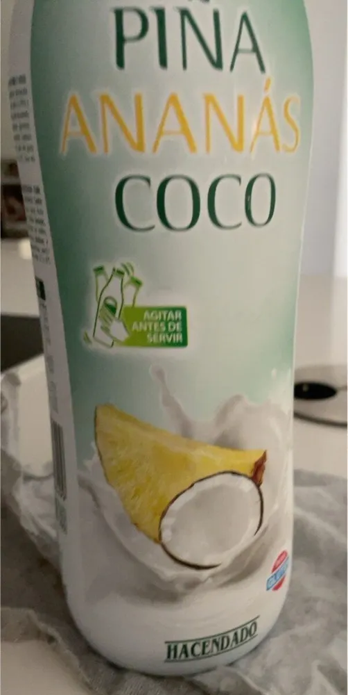 Piñas ananás coco