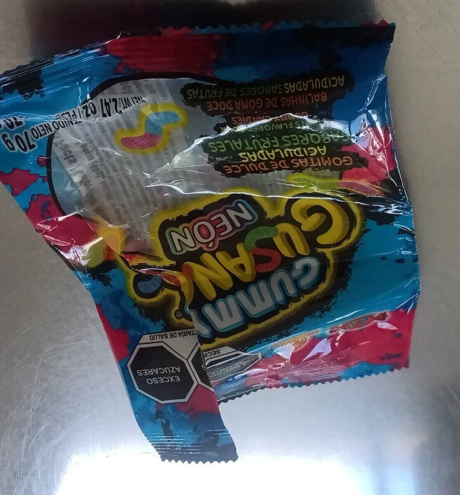 Gummy gusanos neón