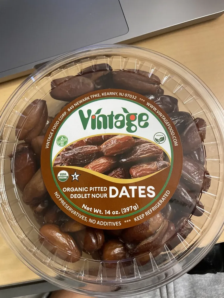Organic Pitted Dates