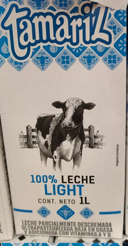 100% leche light Baja en grasa