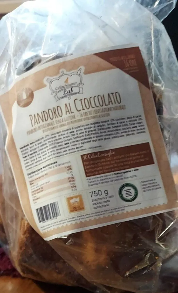 Pandoro al cioccolato senza glutine
