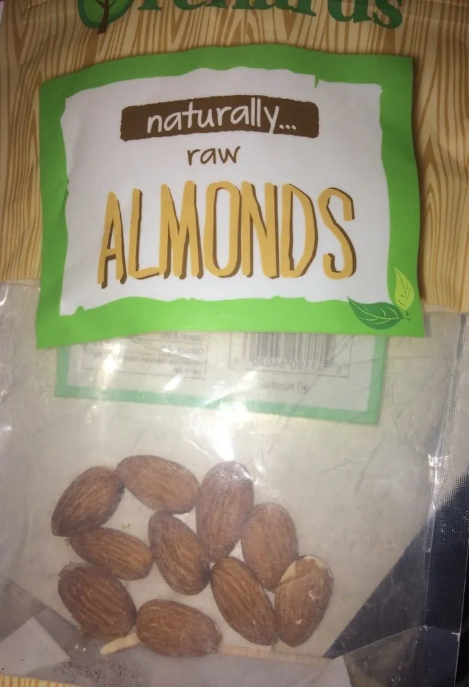 Naturally raw almonds