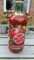 Pomegranate green tea