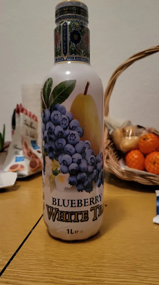 Blueberry white tea