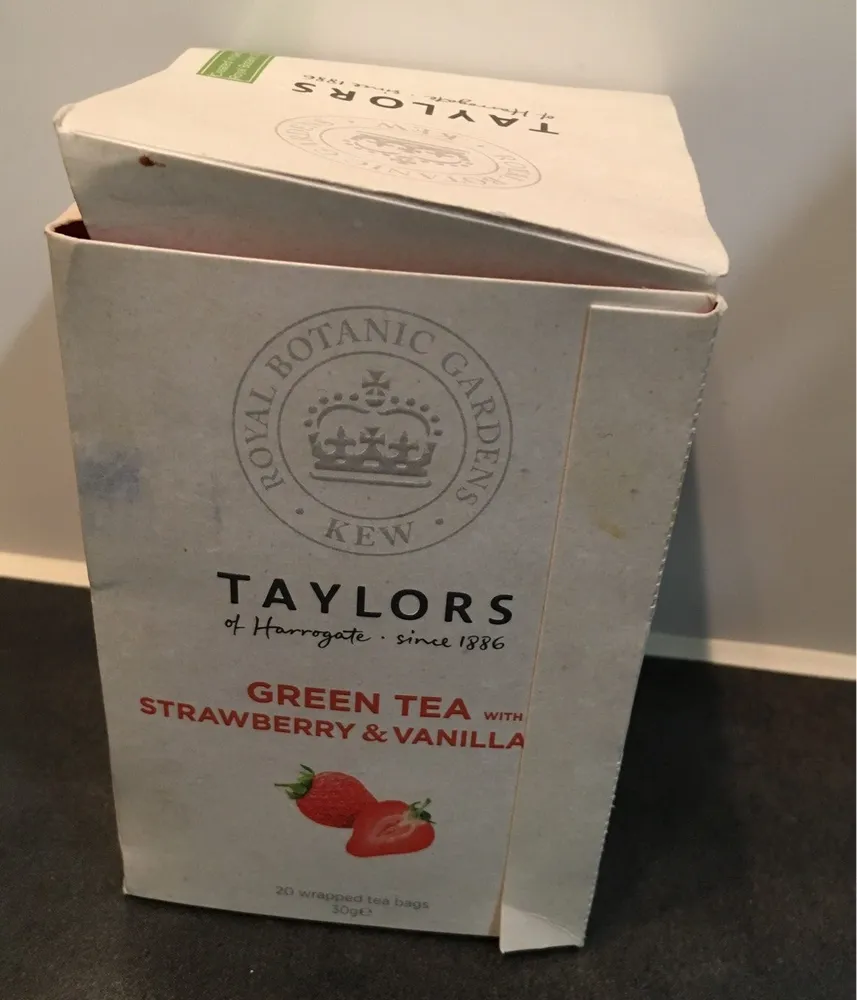 Taylors of Harrogate Green Tea With Strawberry & Vanilla X20 Tea Bags