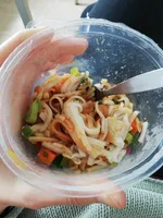 Ppad Thai mit Reisnudeln und Tofu