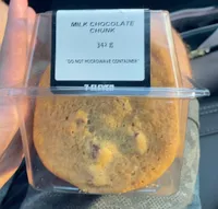 Milk chocolate chunk