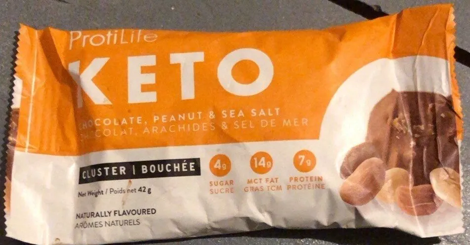 Keto chocolate, peanuts & sea salt