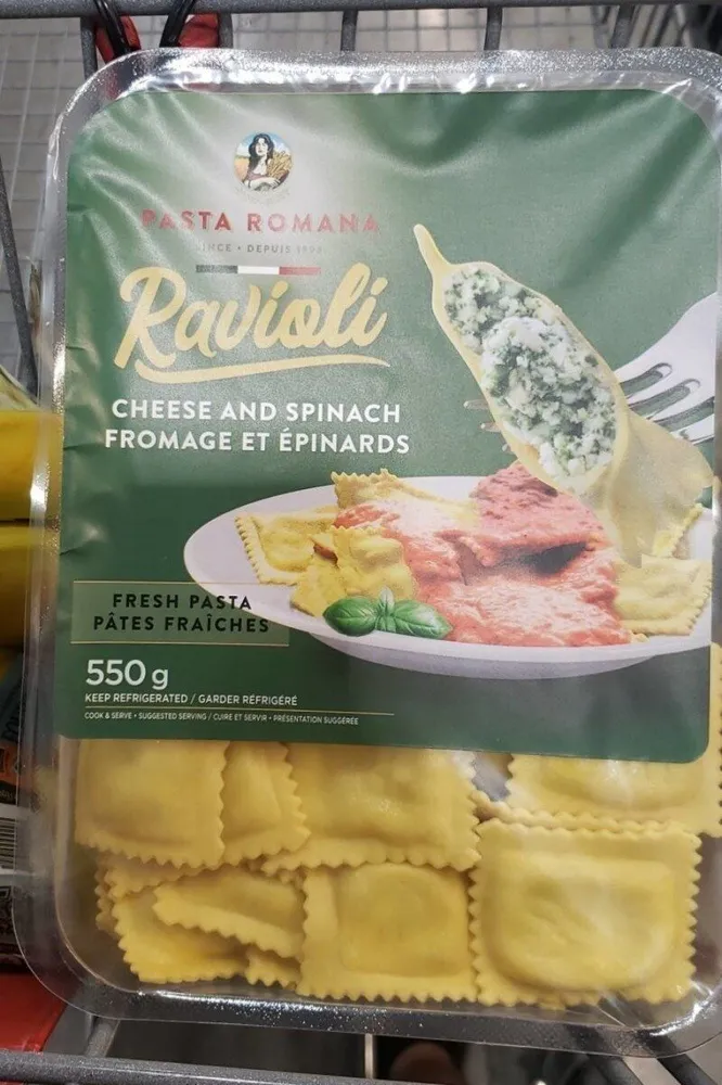 Ravioli cheese and spinach