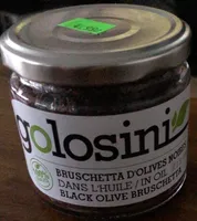 Brushetta d’olives noires dans l’huile