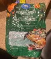 BROCCOLI & CHEESE STUFFED BREADED CHICKEN CUTLETTES