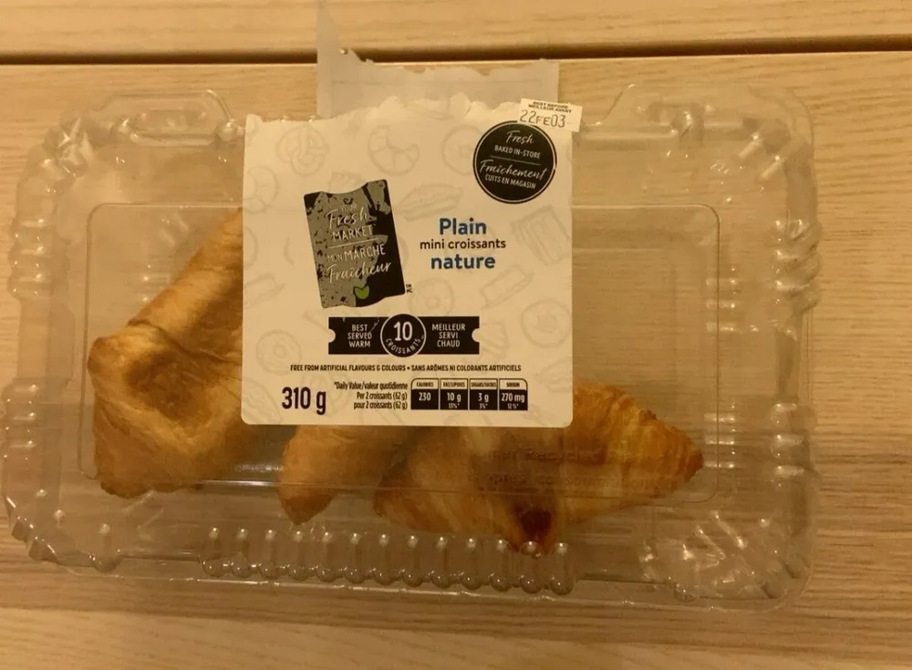 Plain mini croissants