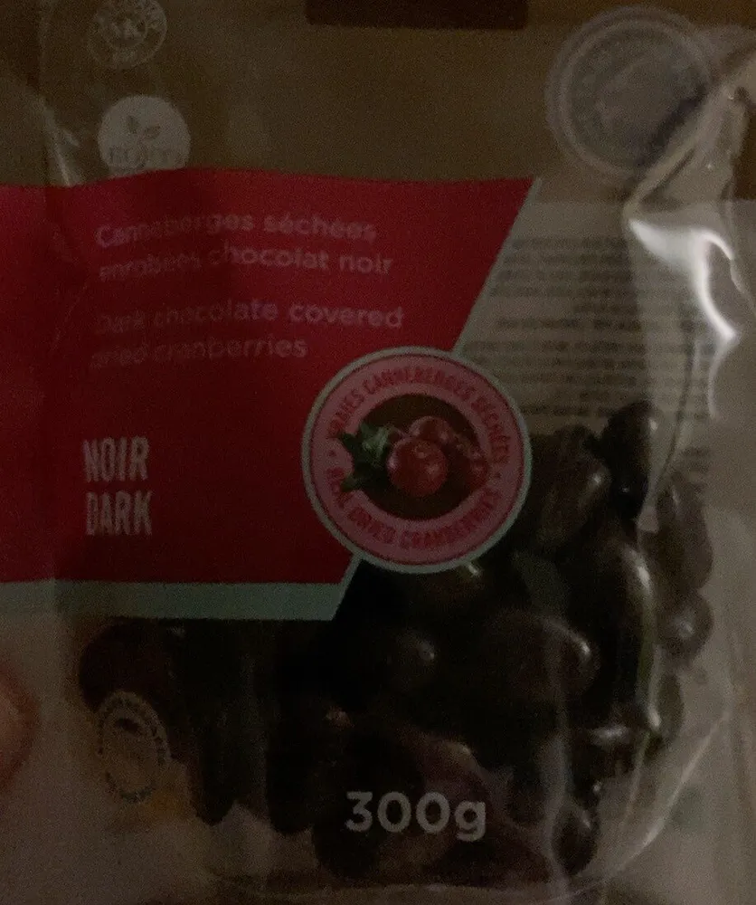 Canneberges séchées enrobées chocolat noir