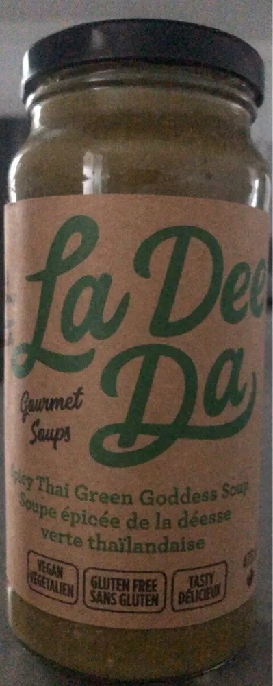 Soupe épicée de la déesse verte thaïlandaise