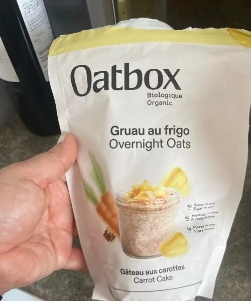 Overnight Oats Carrot Cake