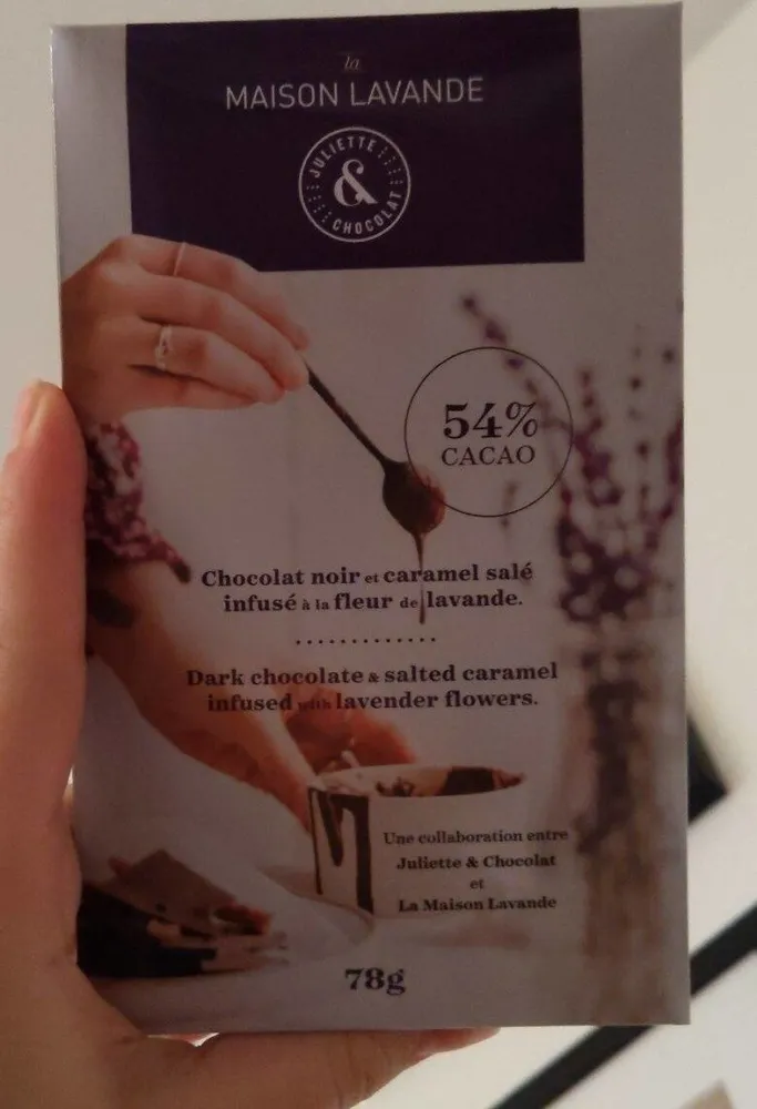 Chocolat noir et caramel salé infusé à la fleur de lavande