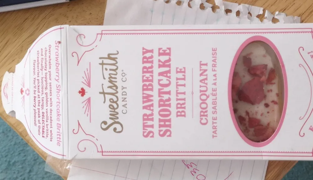 Strawberry shortcake brittle
