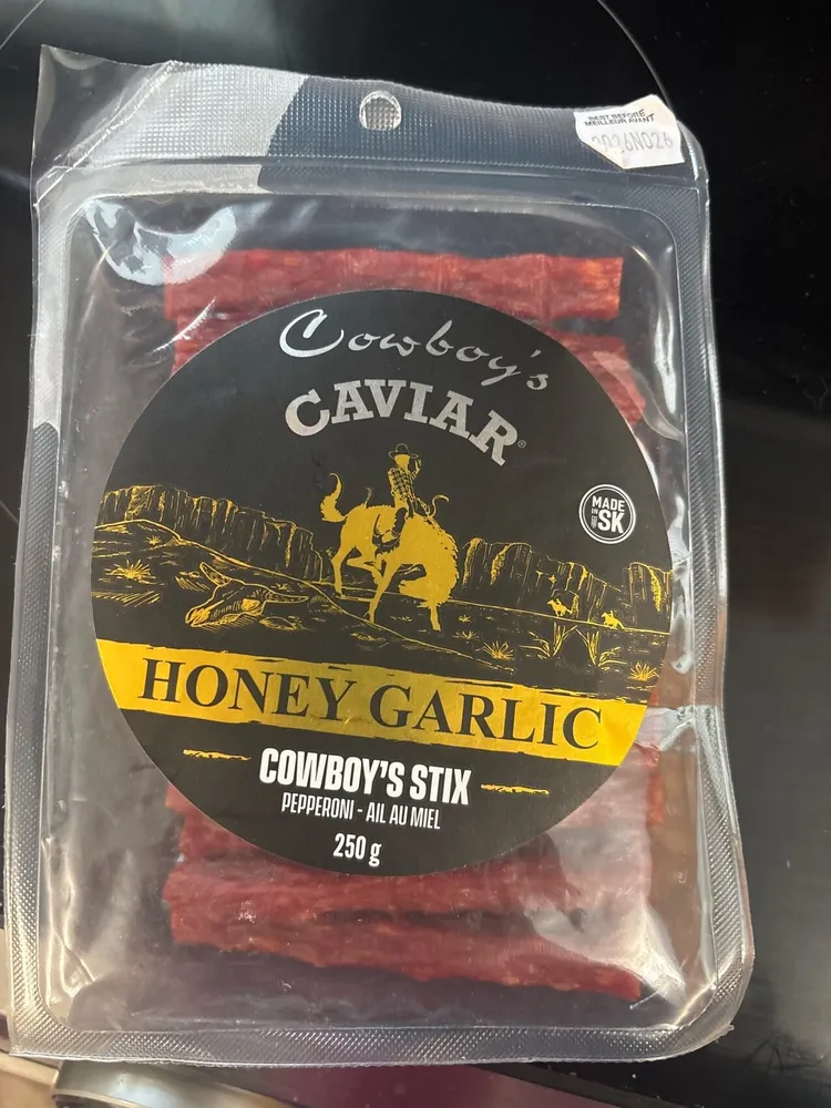 Cowboy Stix Pepperoni Honey Garlic Flavor