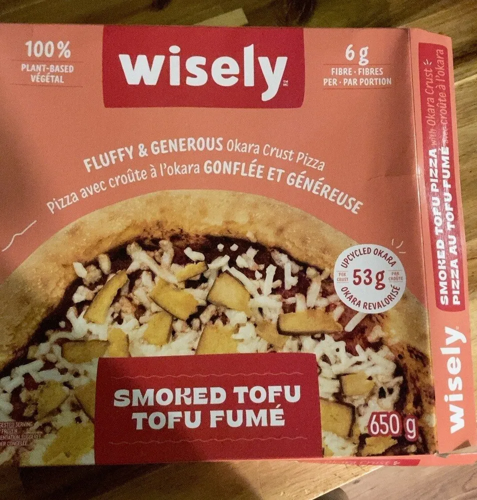 Pizza croûte okara au tofu fumé