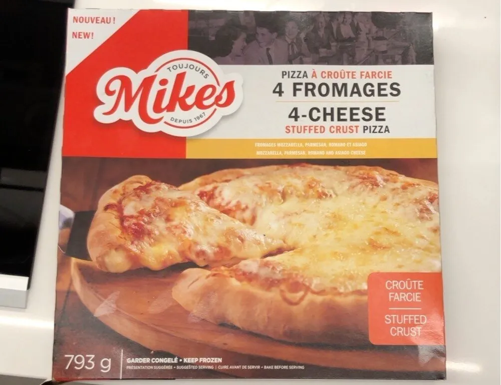 Pizza 4 fromages à croûte farcie