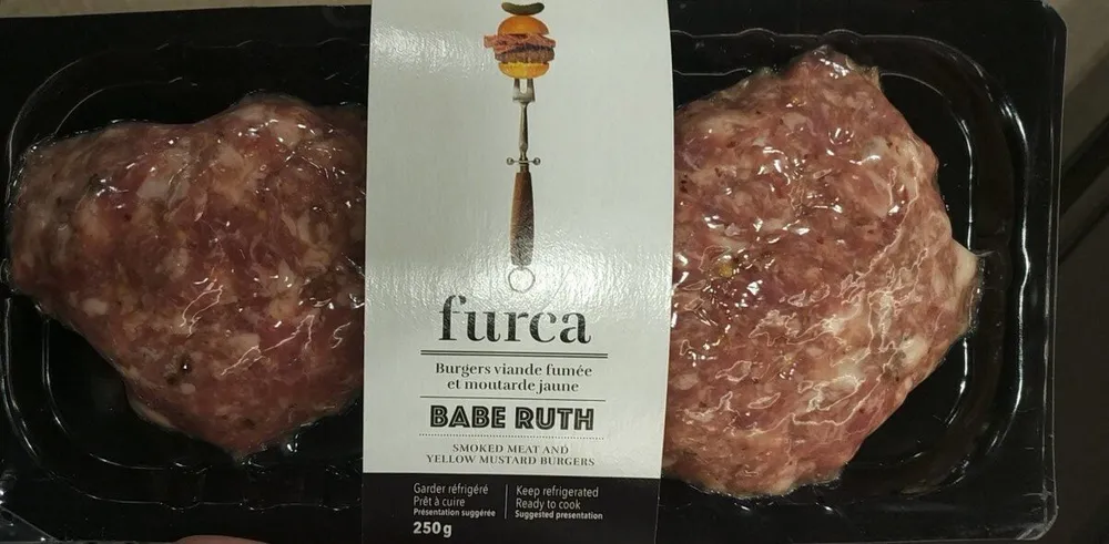 Burger viande fumée et moutarde jaune