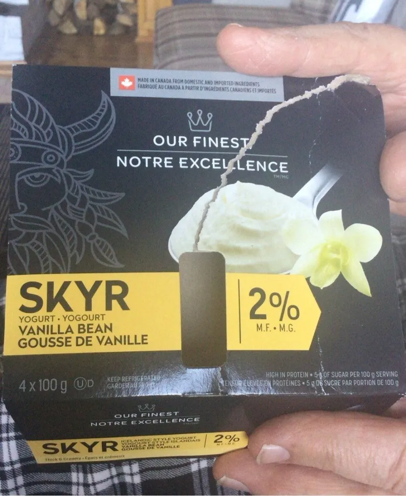 Skyr yogurt vanilla bean