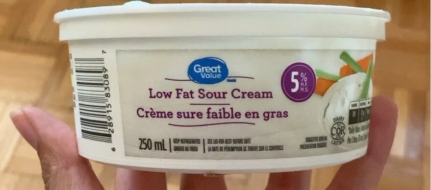 Low fat sour cream