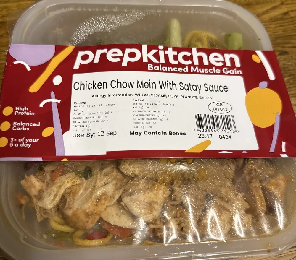 Chicken Chow Mein With Satay Sauce