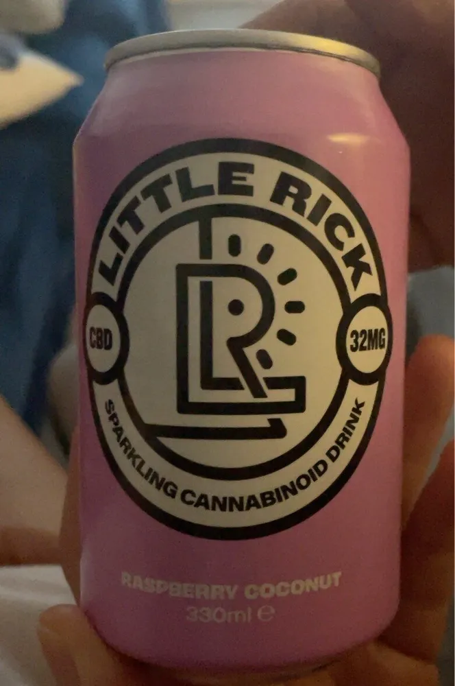 Sparkling cannabinoid drink