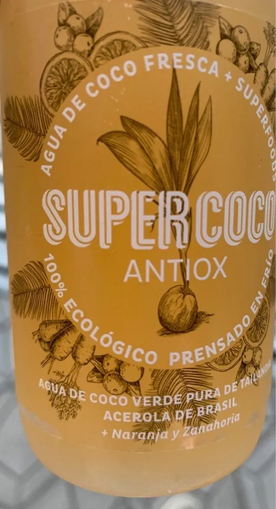 Agua de coco fresca + superfood antiox, 100% ecológico prensado en frío, agua de coco verde pura de tailandia, acerola de brasil + naranja y zanahoria