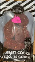 Mini red velvet cookies