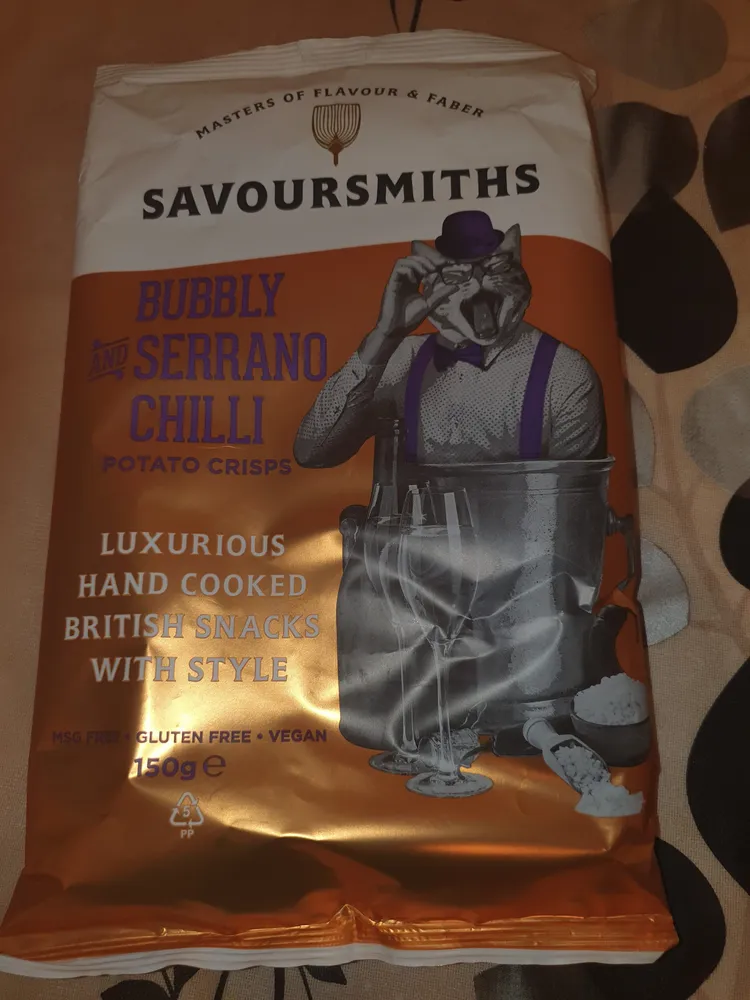 Bubbly and Serrano chilli potato crisps
