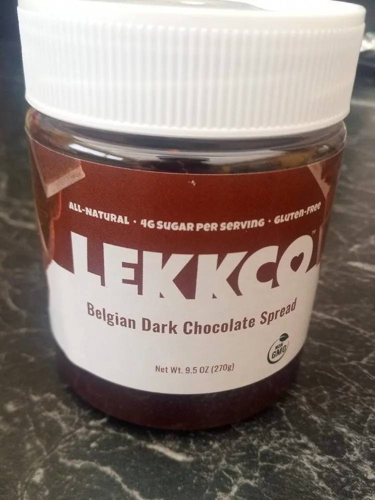 Dark chocolate spread