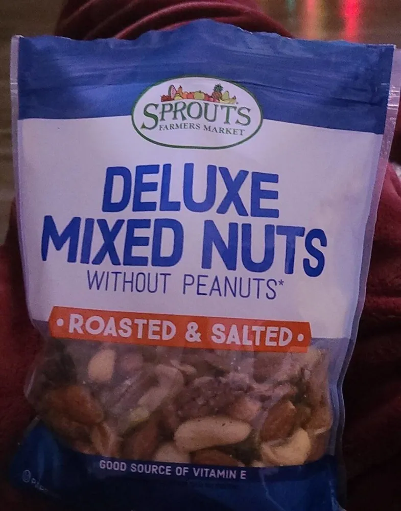 Deluxe Mixed Nuts