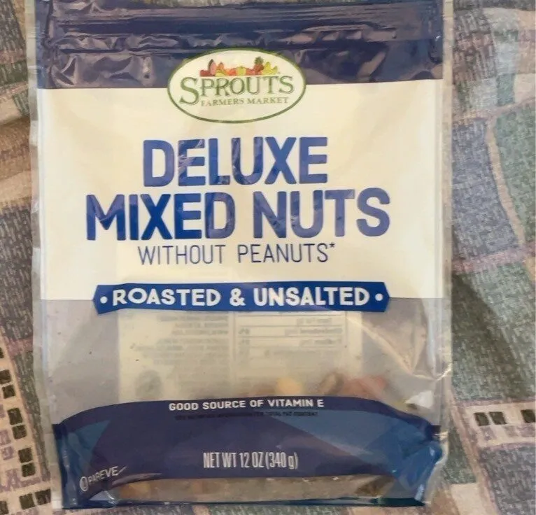 Deluxe mixed nuts without peanuts  roasted & unsalted