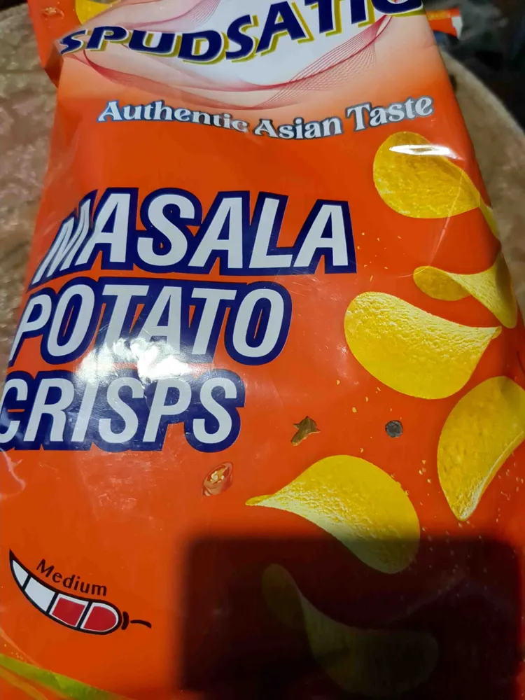 Masala potato crisps