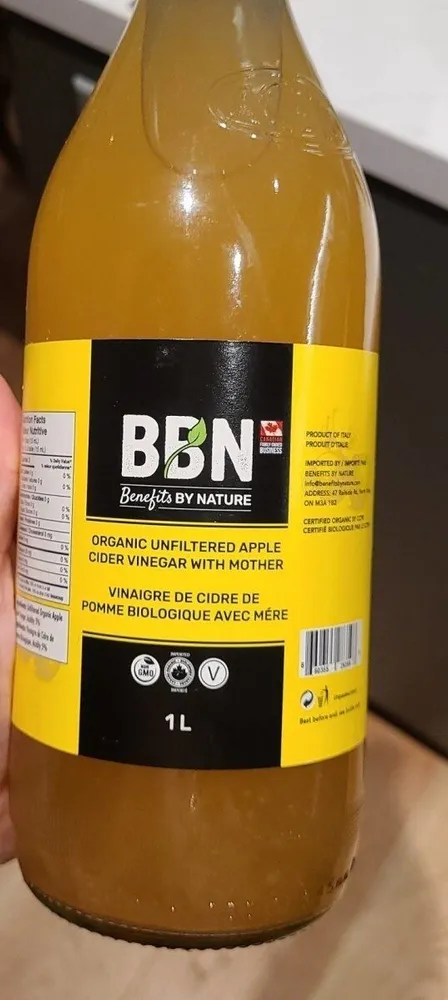 Organic unfiltered apple cider vinegar with mother