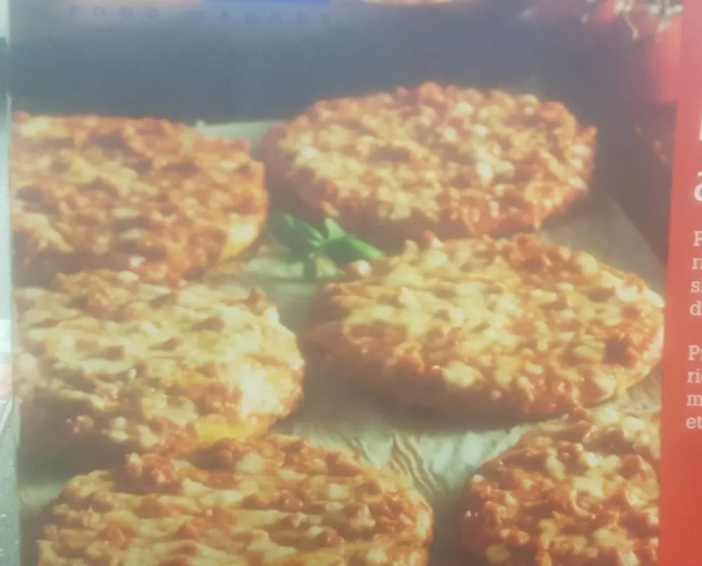 Mini pepperoni pizzas