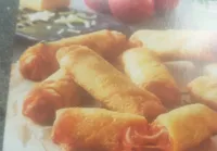 Cheesy pizza rolls