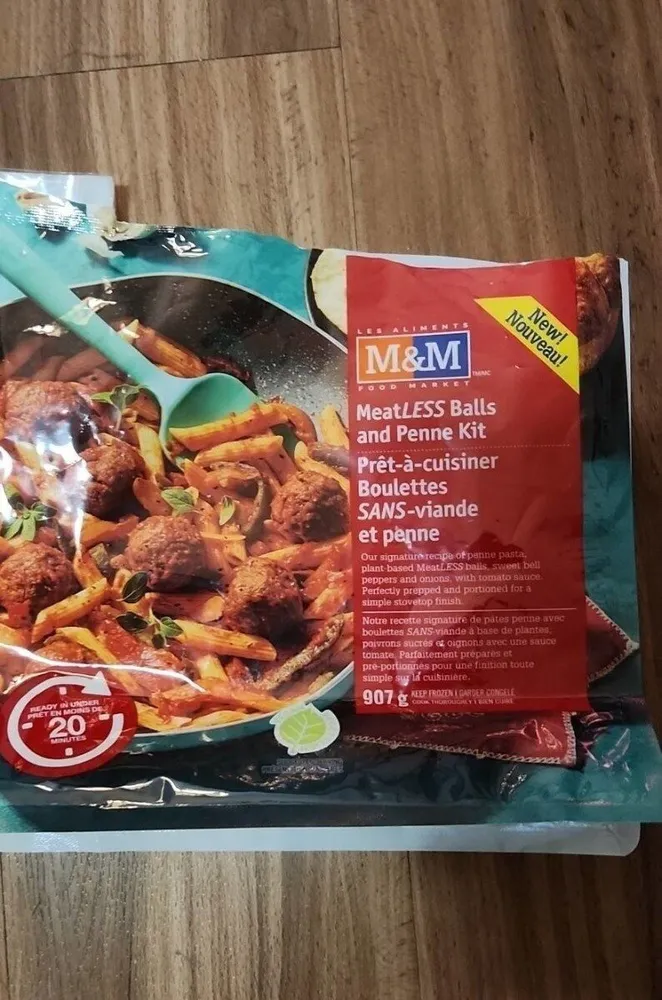 Meatless balls and penne kit