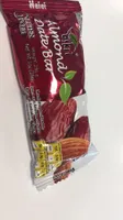 Oskri almond date bar